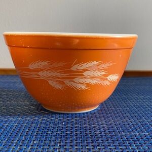 Vintage Pyrex Autumn Harvest Wheat mixing bowl, small, 50ml, 1.7 cup